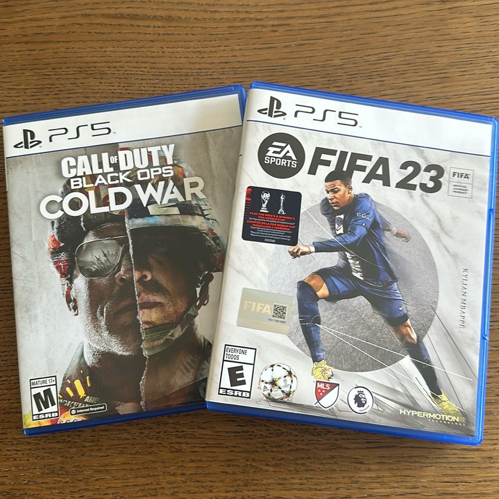 PS5 Call of Duty Cold War and FIFA 23 Games